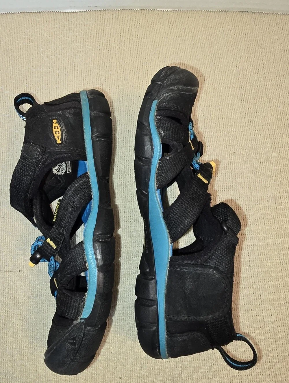 Keen Kids Seacamp II CNX Black and Blue Outdoor Sandals size 13